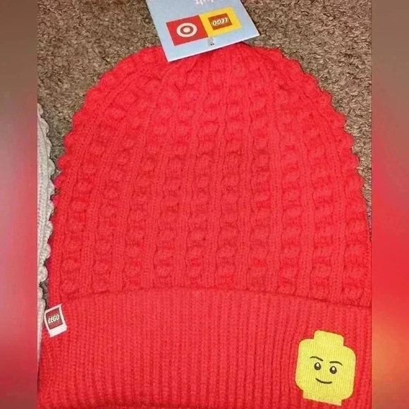 Adult LEGO beanie set (#814) - Picture 2 of 3